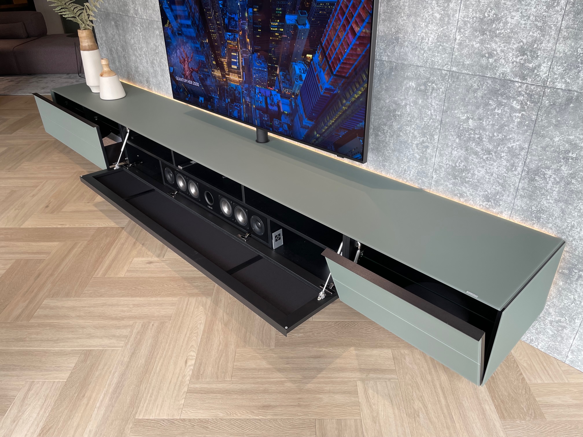 3.45 m | sound prepared BRP1 | incl. LED verlichting | NCS gesatineerd glas