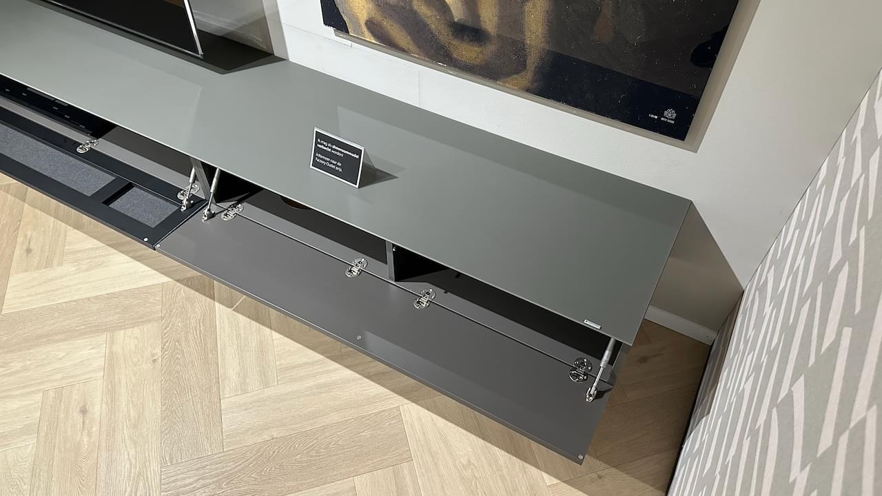 zwevend tv-meubel 2.8 m | Granite glas | Soundbar adapter | Draaibare tv-beugel | wandhangend |