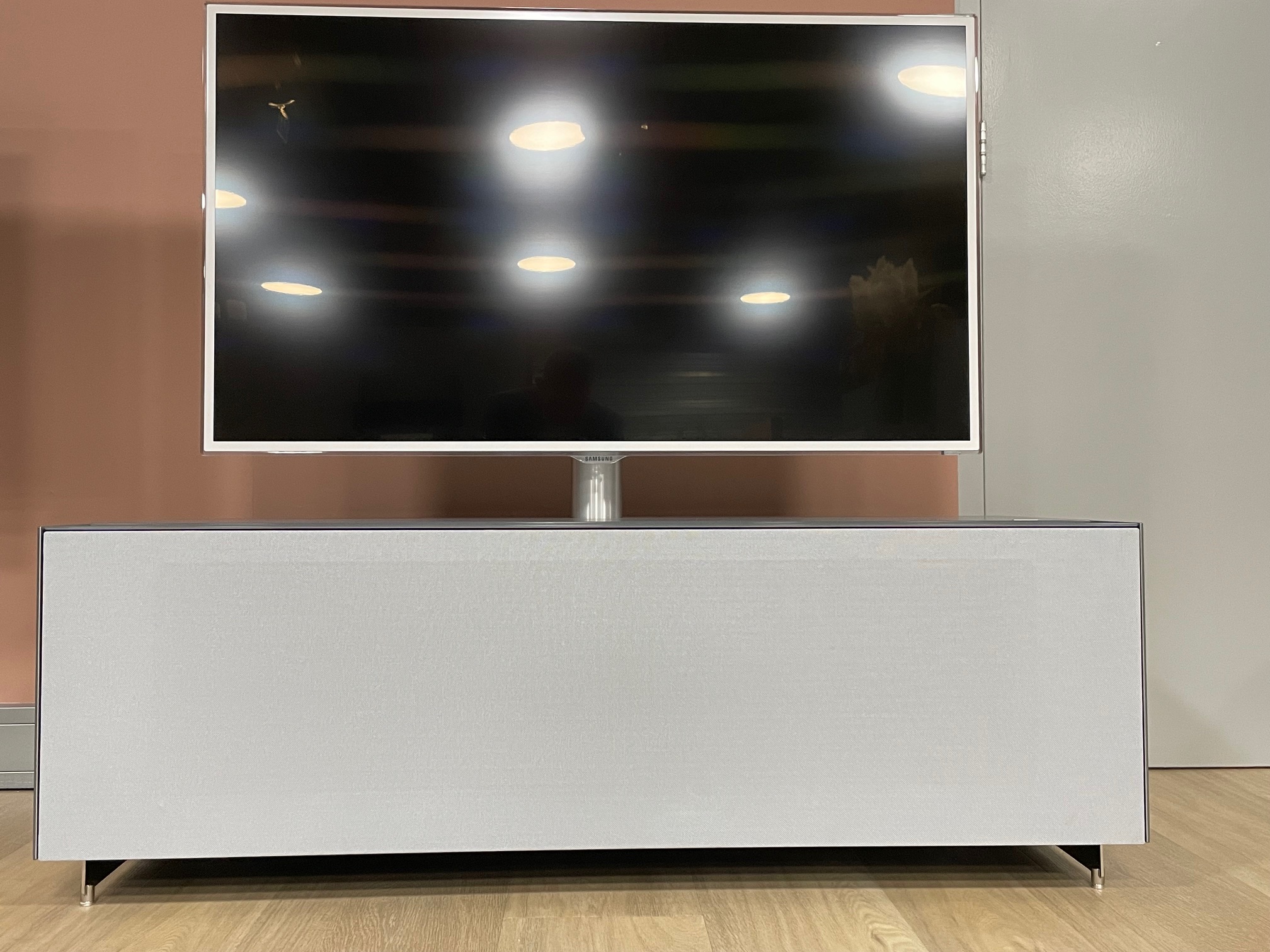 131 CM Tv meubel | Zilver SV mat | Draaibare Tv standaard