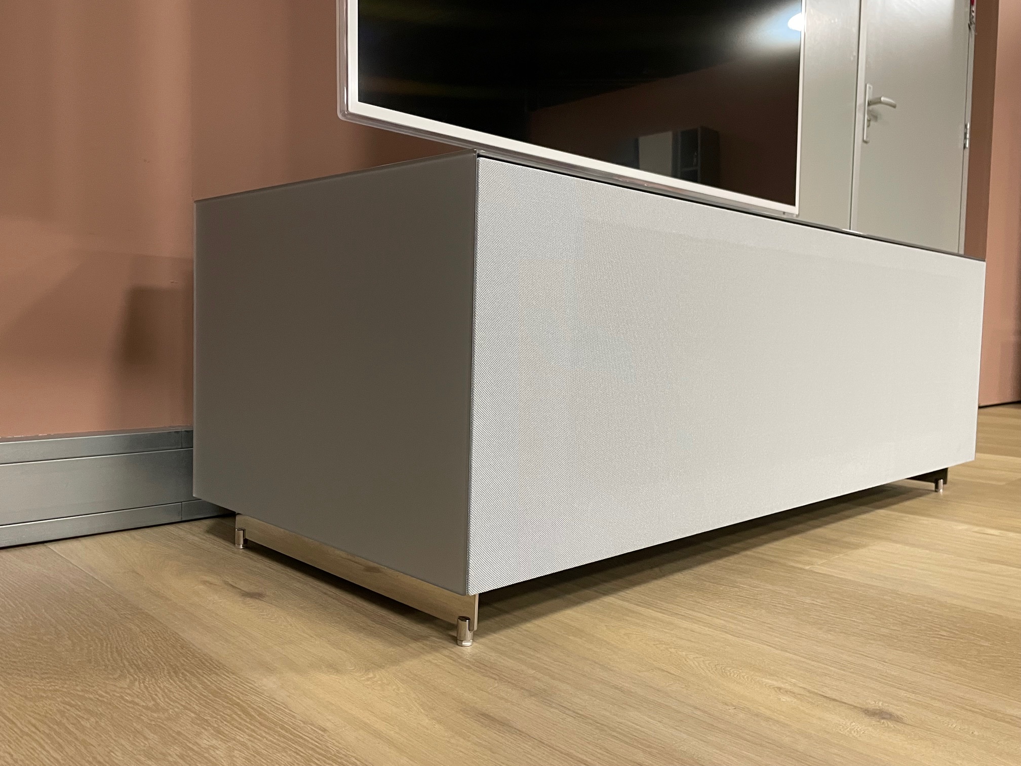 131 CM Tv meubel | Zilver SV mat | Draaibare Tv standaard