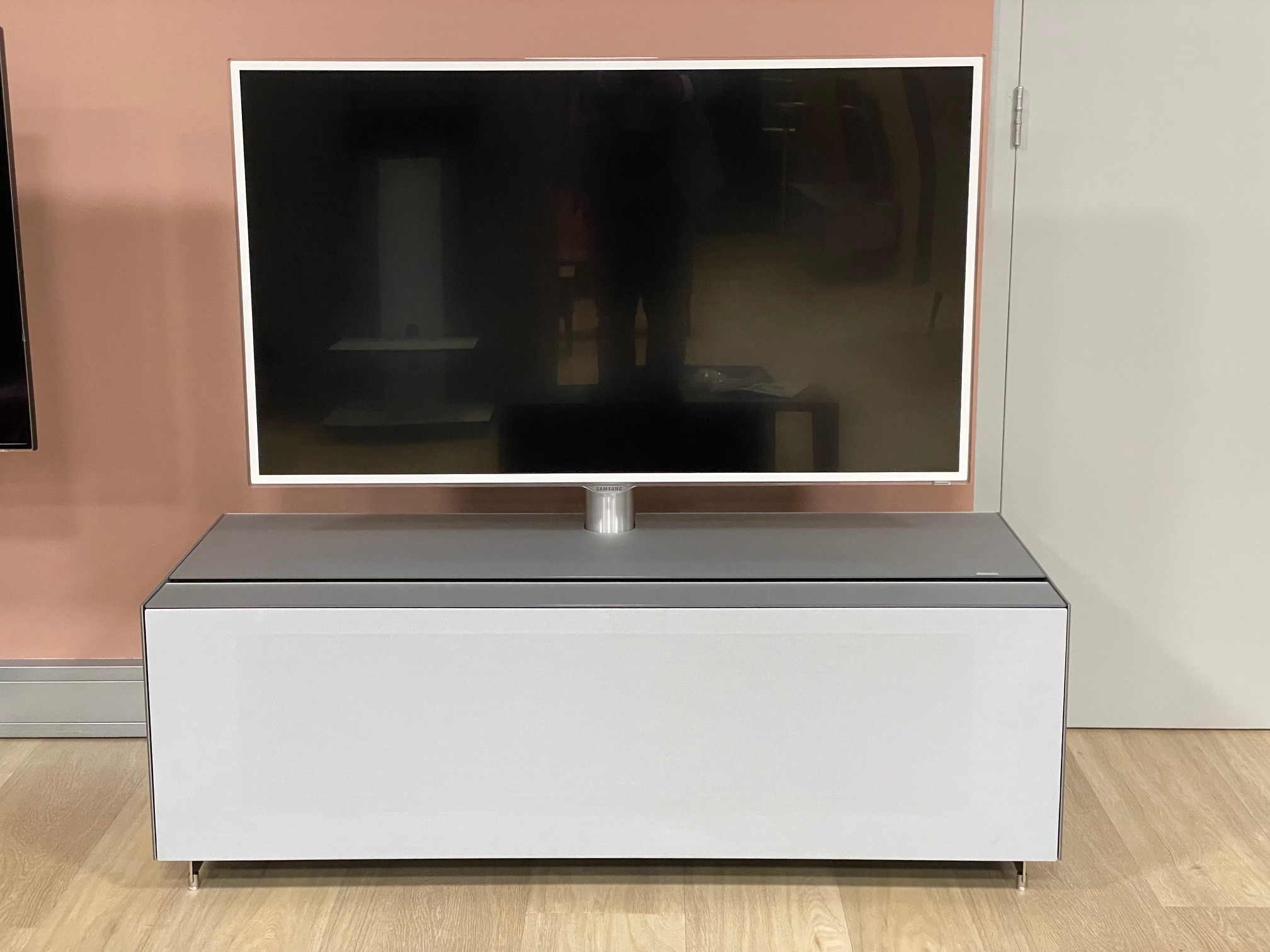 131 CM Tv meubel | Zilver SV mat | Draaibare Tv standaard