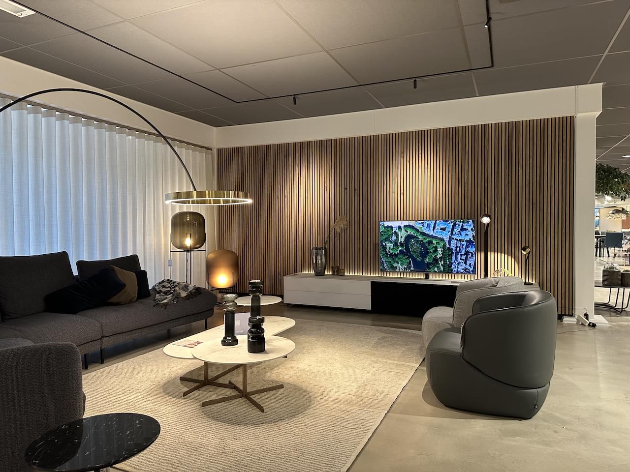 soundbar tv-meubel in gesatineerd glas kleur Snow