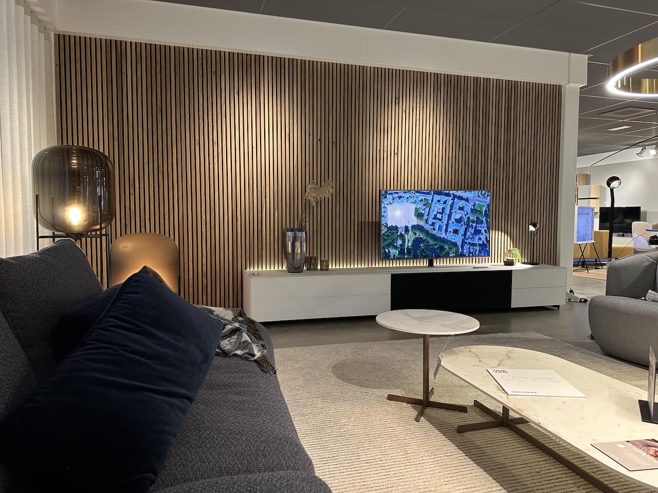 soundbar tv-meubel in gesatineerd glas kleur Snow