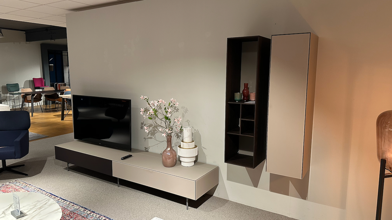 tv-meubel op frame | Pebble Satin
