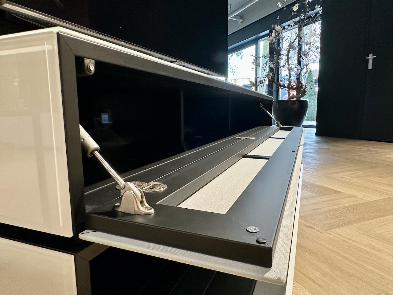 staand tv-meubel | hoogglans wit | 1.50m