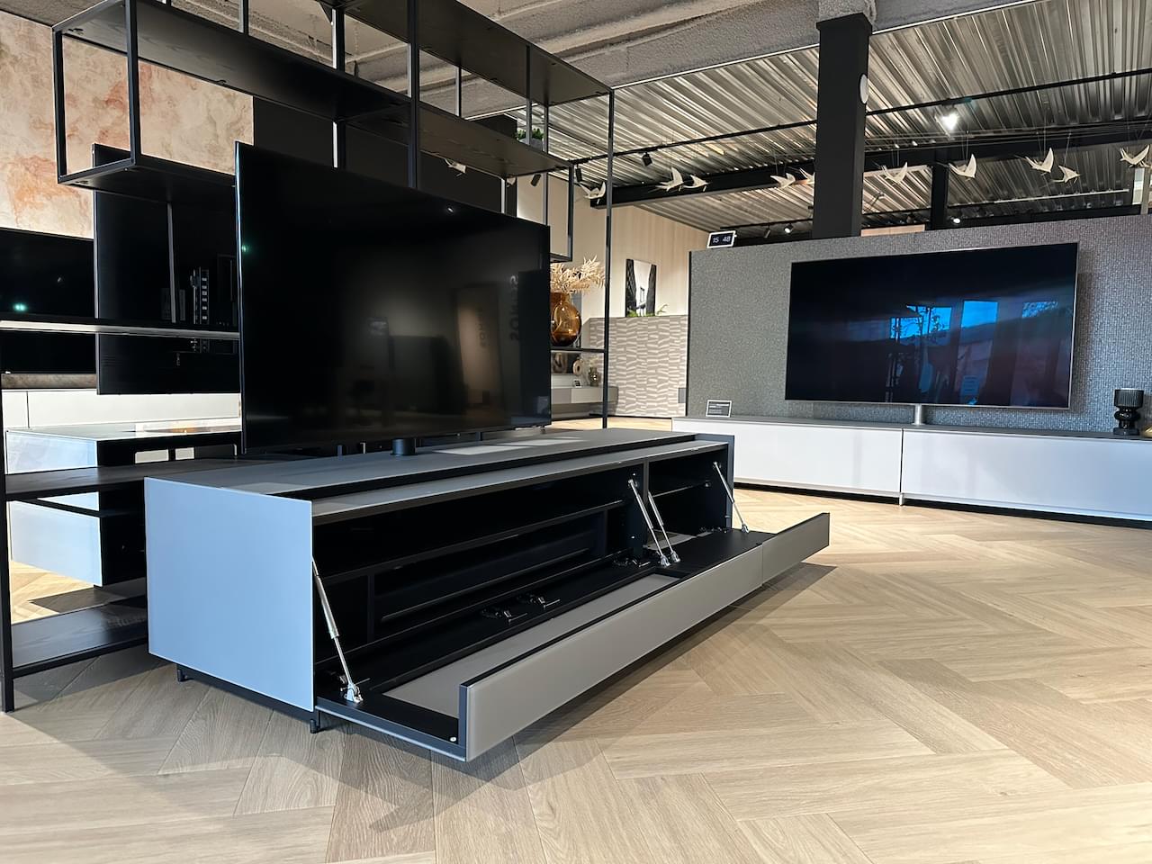 staand tv-meubel | 1.97m | inclusief Spectral BRP1 soundbar en Sonos Amp