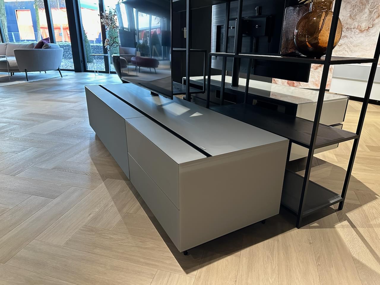 staand tv-meubel | 1.97m | inclusief Spectral BRP1 soundbar en Sonos Amp