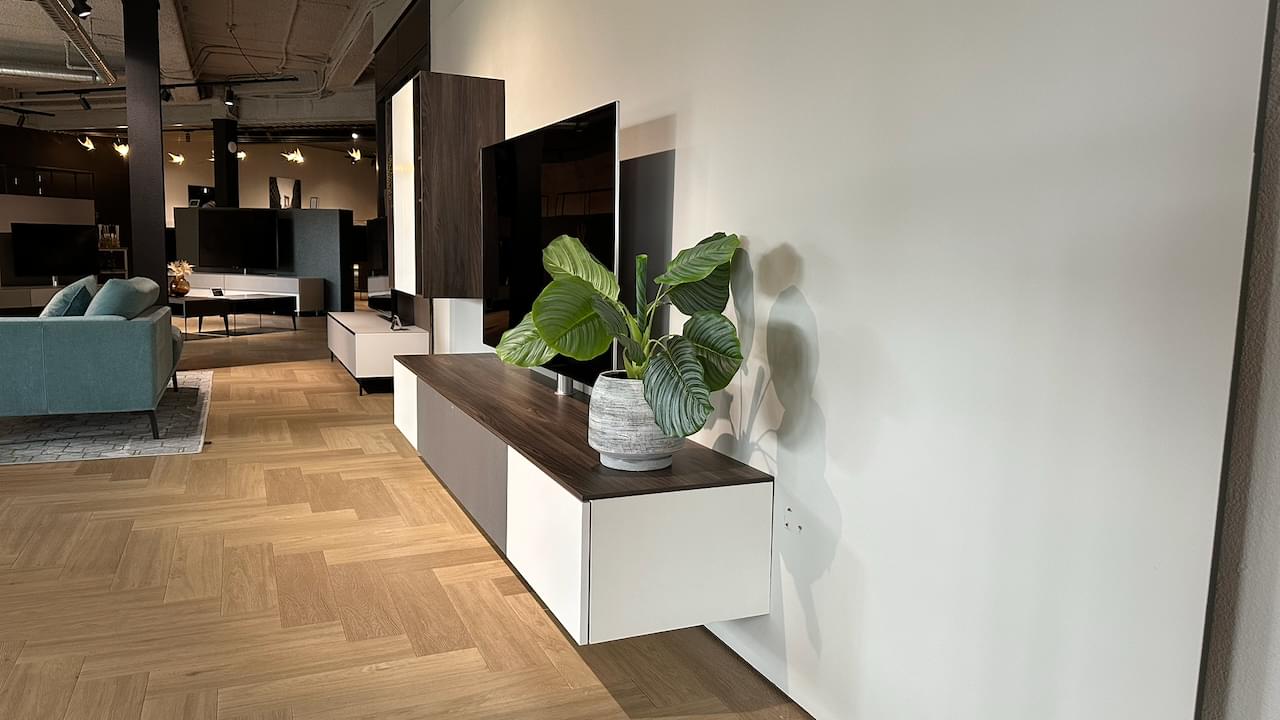 zwevend tv-meubel 2.6 m | Deep Oak | Smart Lack Wit | Showroommodel