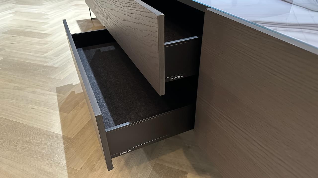 | Staand Design Dressoir 300 cm | Side Model 3 | Oak Smoked & Marmor Latte Dust