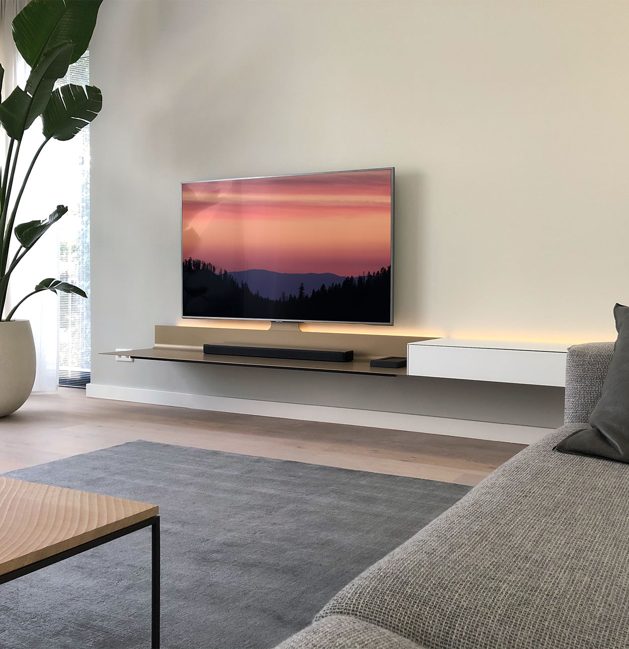 Begroeten Geld rubber Ontmoedigen Tv-meubel inspiratie. Bekijk de mooiste Spectral tv-meubels bij onze  klanten thuis - Spectral.nl